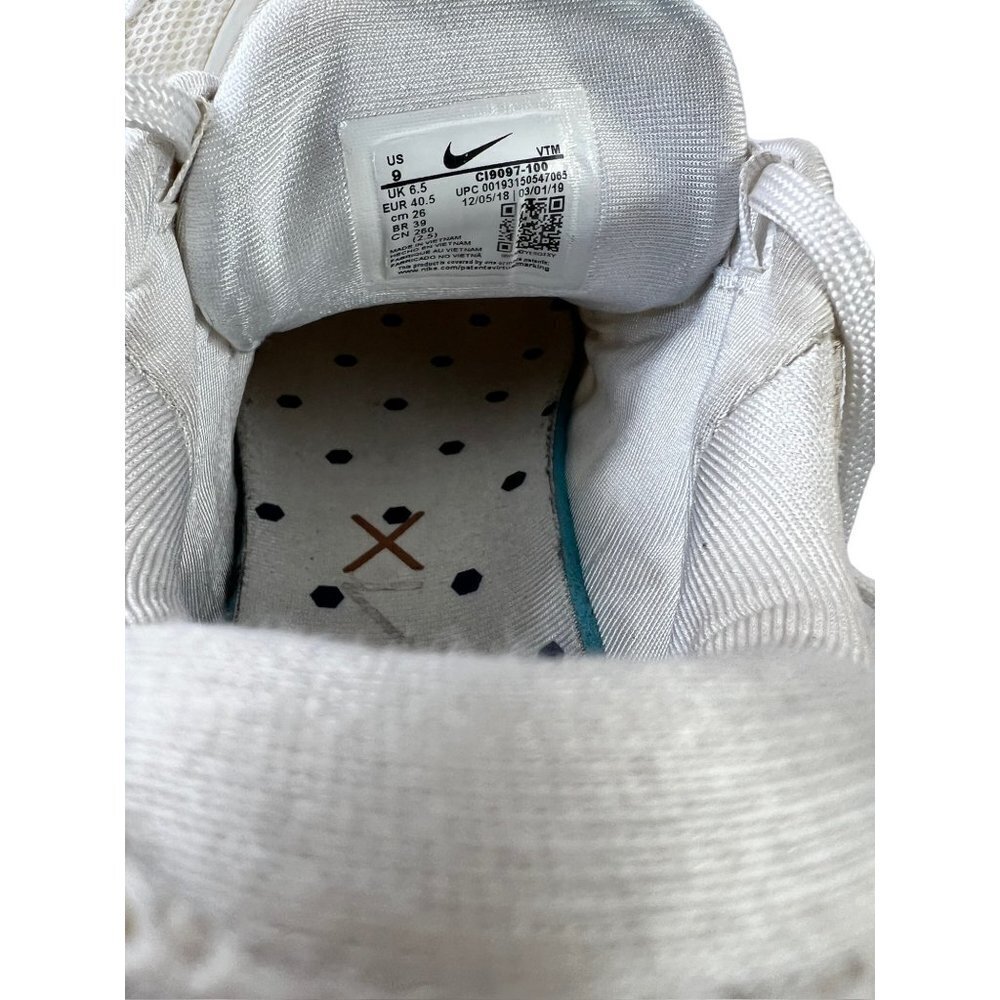 Nike Women's Airmax White Sneakers - Picture 8 of 8